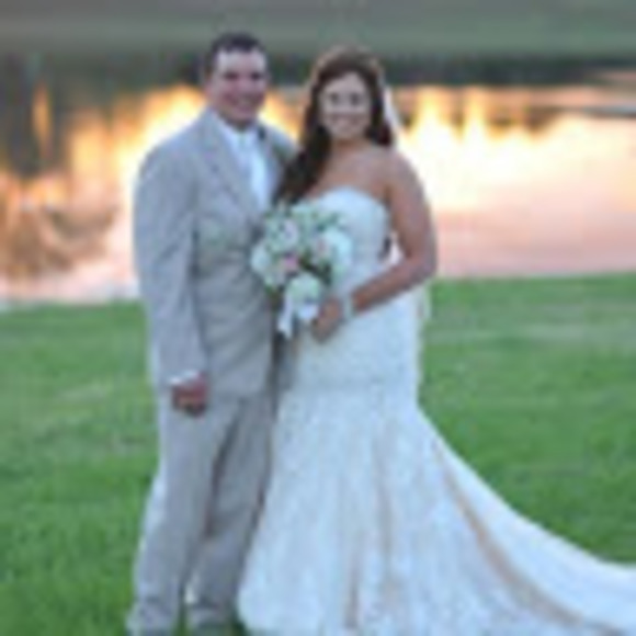 Meet your Posher, Lauren - Picture 1 of 1